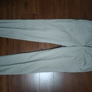 Hugo Boss Men's Gray Pants